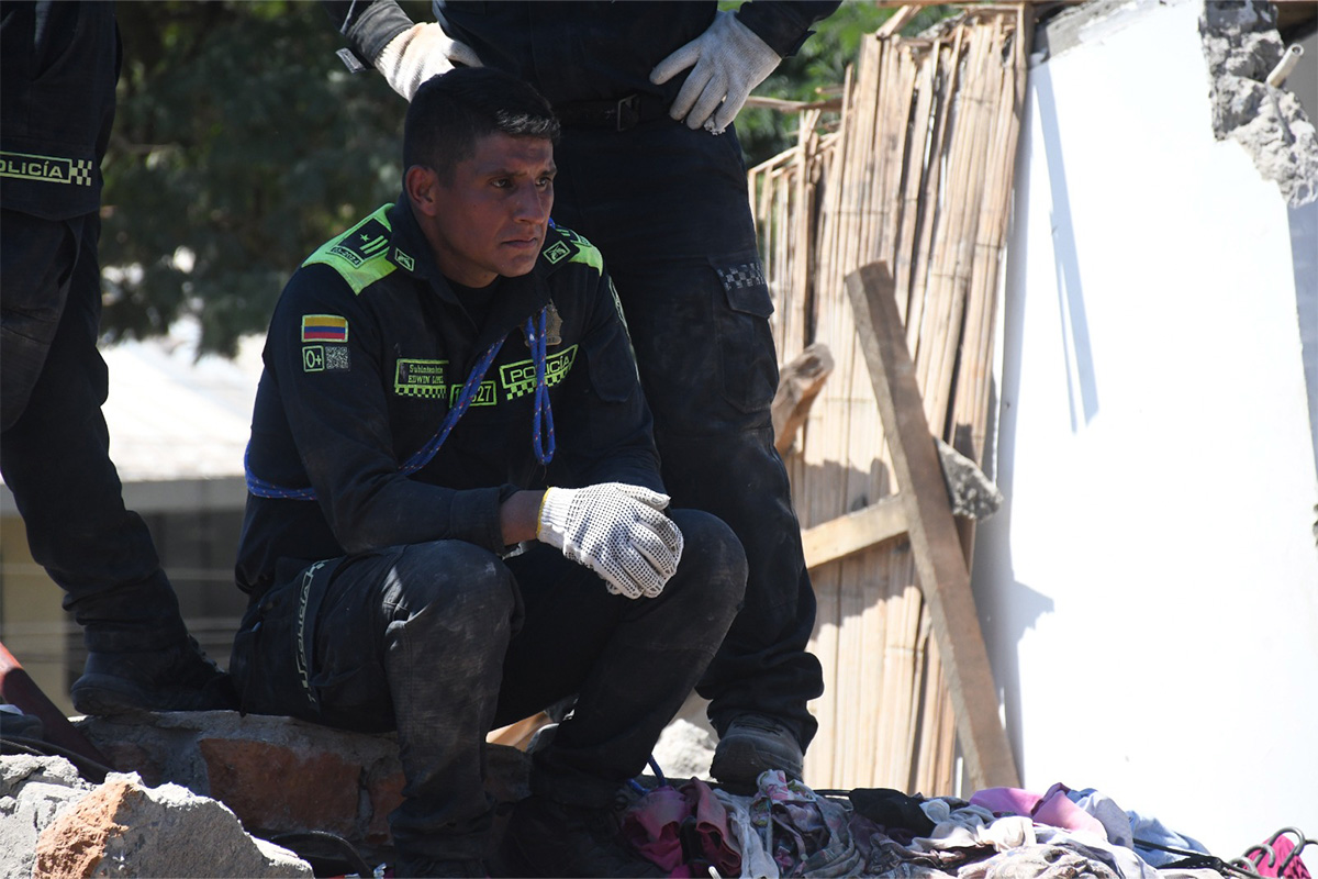 Los policías otros héroes